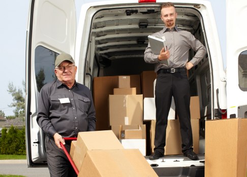 Removal truck hire information for home and business moves in Chelsfield