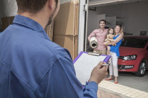 Local removals van serving homes near Chelsfield